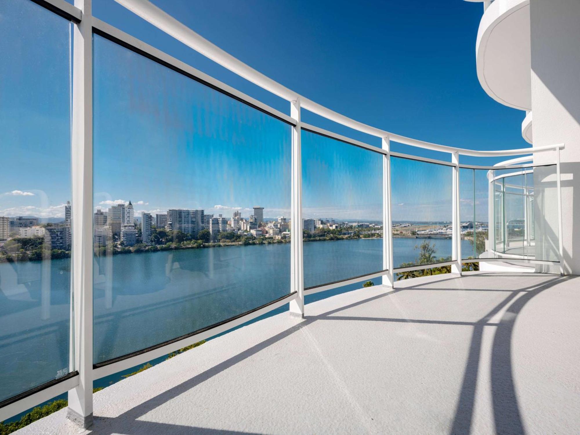 Hilton Garden Inn San Juan Condado Exterior photo